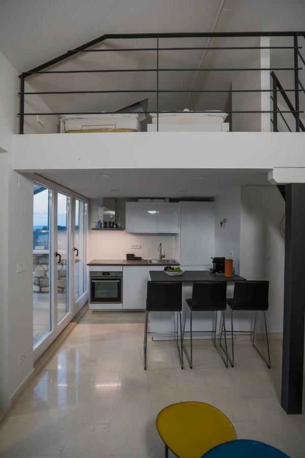 Penthouse In Old Dalmatian House - Flybridge Hvar Town Exterior foto