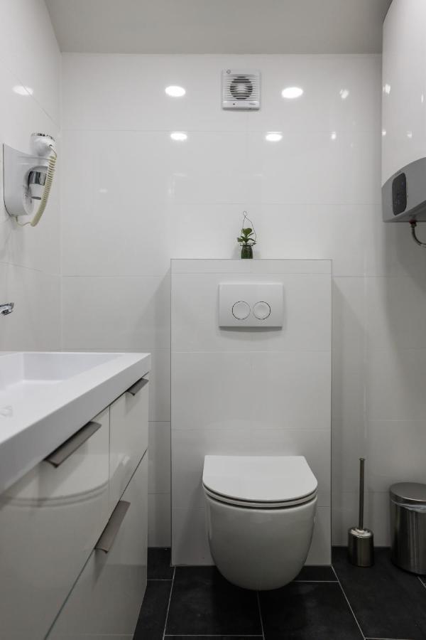 Penthouse In Old Dalmatian House - Flybridge Hvar Town Exterior foto